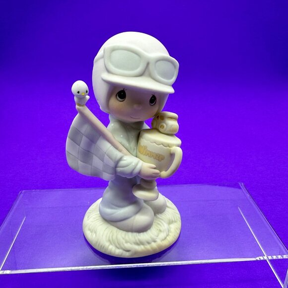 Precious Moments Trust in the Lord To the Finish 1984 PM842 Collector's Club - Picture 1 of 5